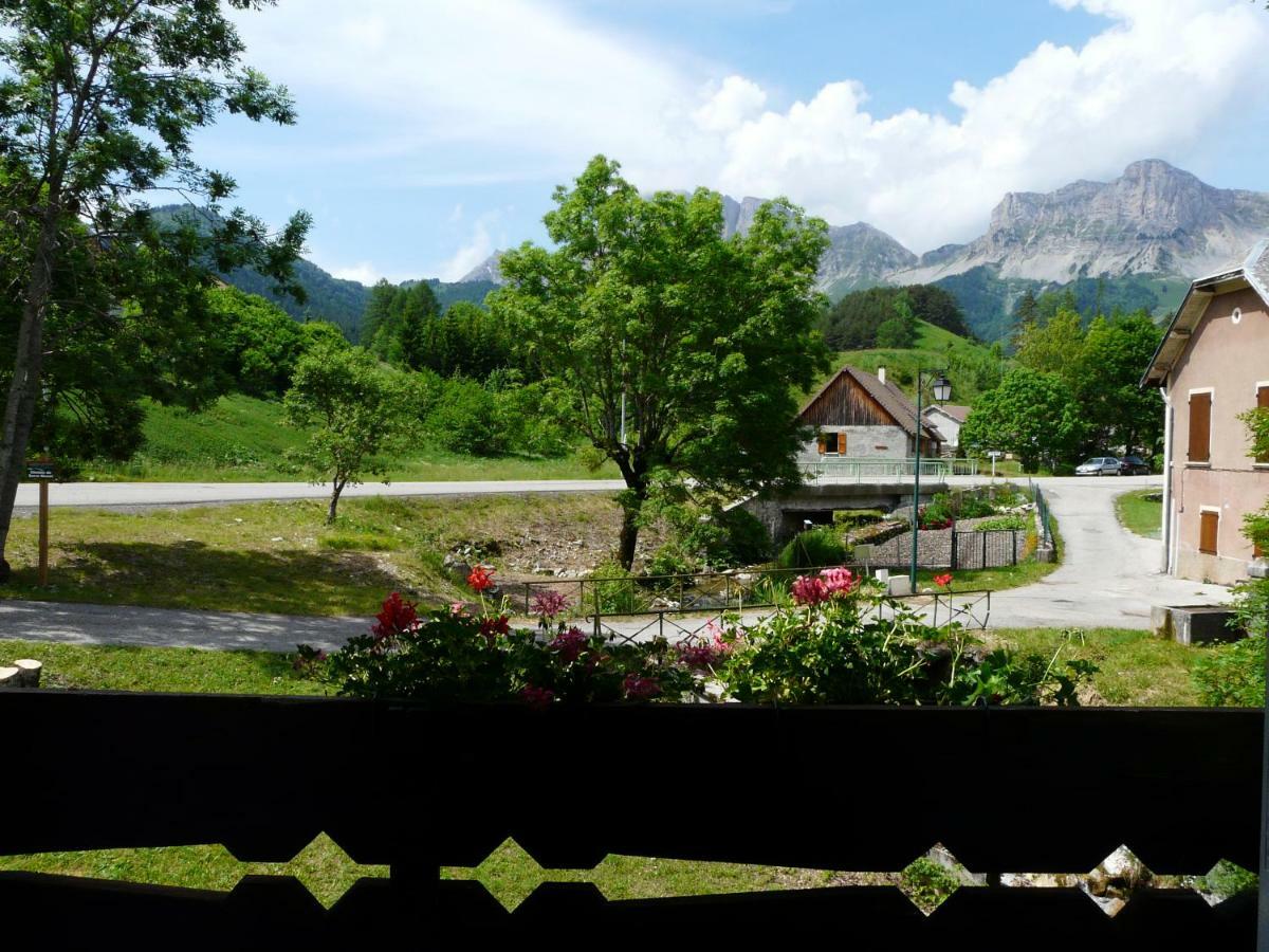 Chalet Roche Rousse Gresse-en-Vercors Exterior photo